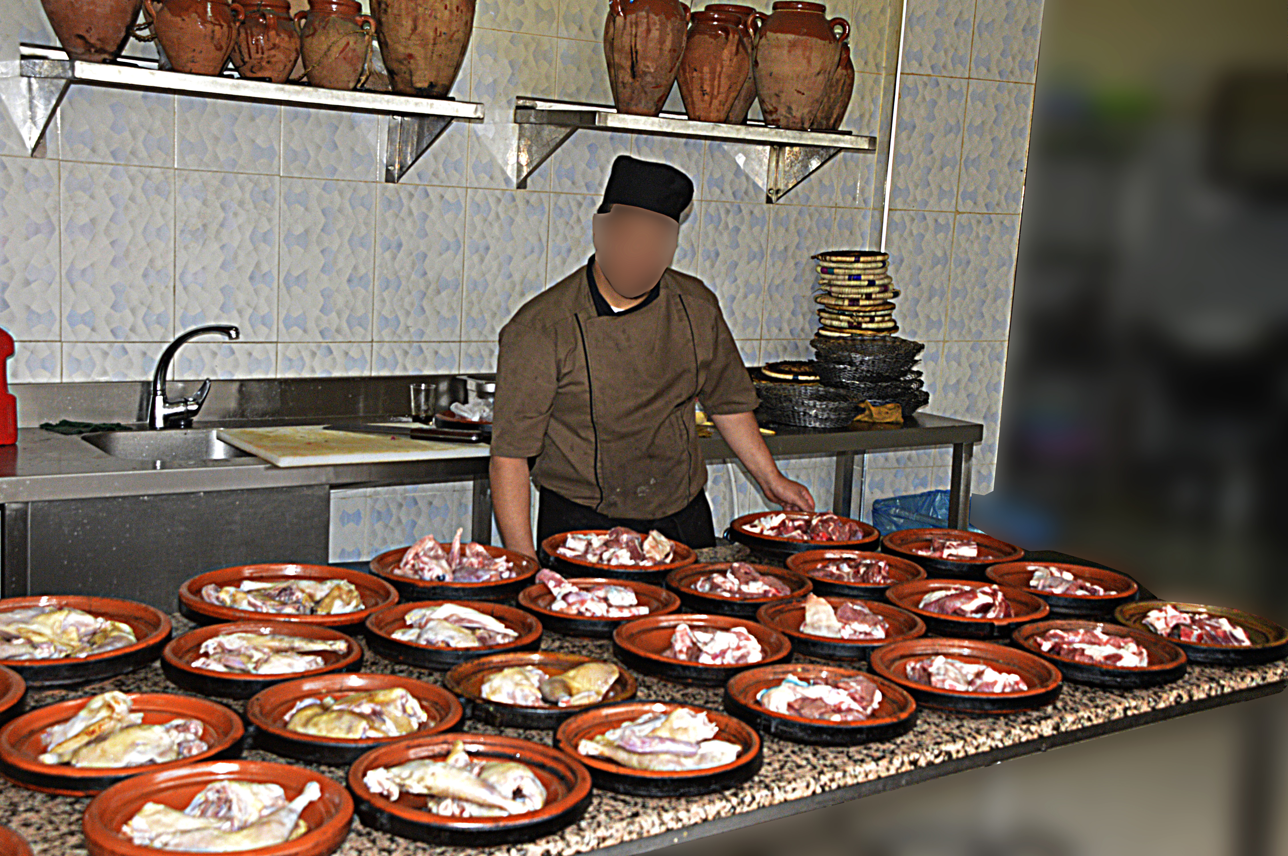Fried fish with sauce